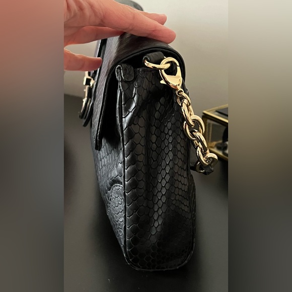 Cole Haan baguette in snake embossed leather - Picture 9 of 14